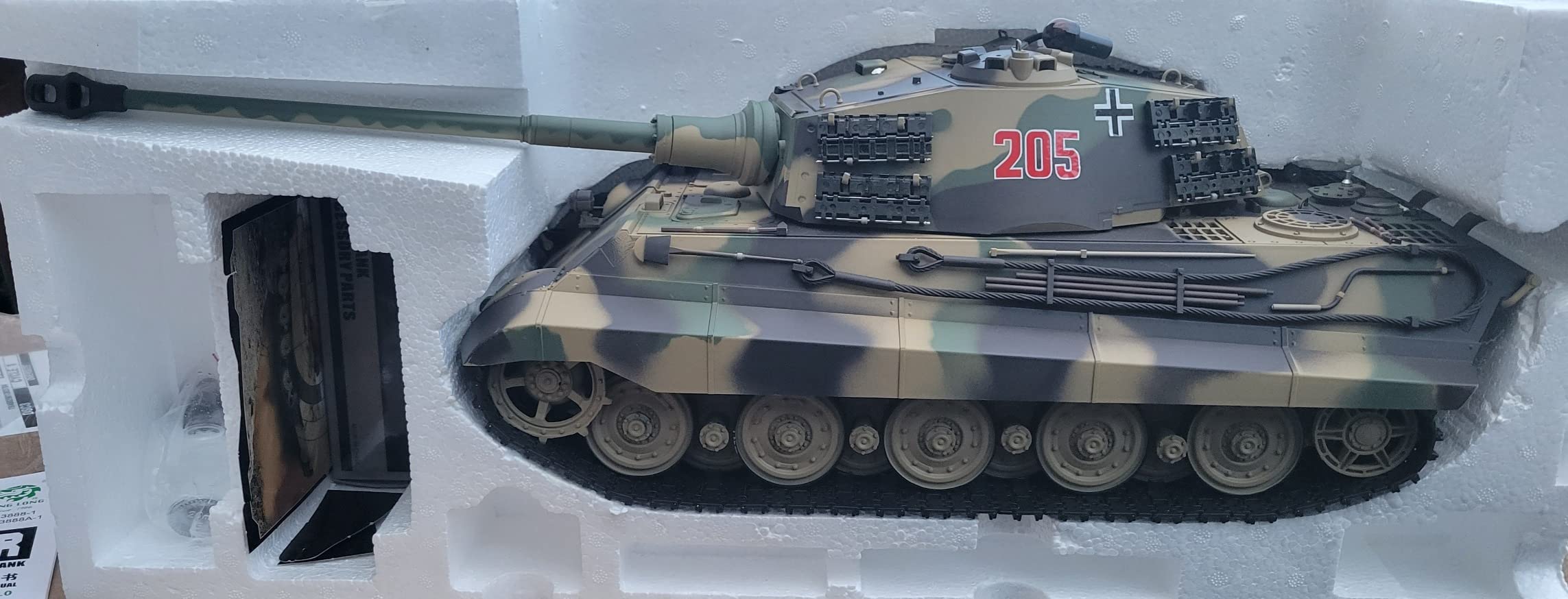 Ferthor Fun Heng Long RC Tank for Adults 1:16 2.4ghz German Tiger King Henschel Remote Control Tank Model (320-Degree Rotating Turret) RC Tanks That Shoots Military Vehicles Gifts for Age 14+ customer photo 2