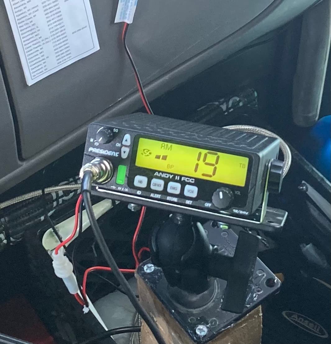 President Thomas FCC AM/FM CB Radio - 40 Channel, VOX Hands-Free, USB Port, ASC, Multi-Color LCD Display - 12/24V Compact Mobile Transceiver for Truckers & Off-Road Communication customer photo 1