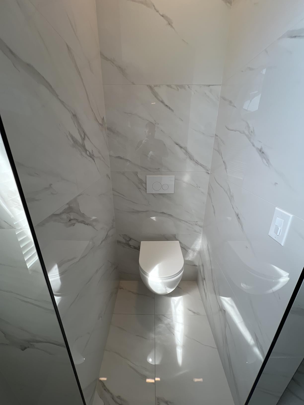 St. Tropez Wall Hung Toilet Bundle, Glossy White customer photo 2