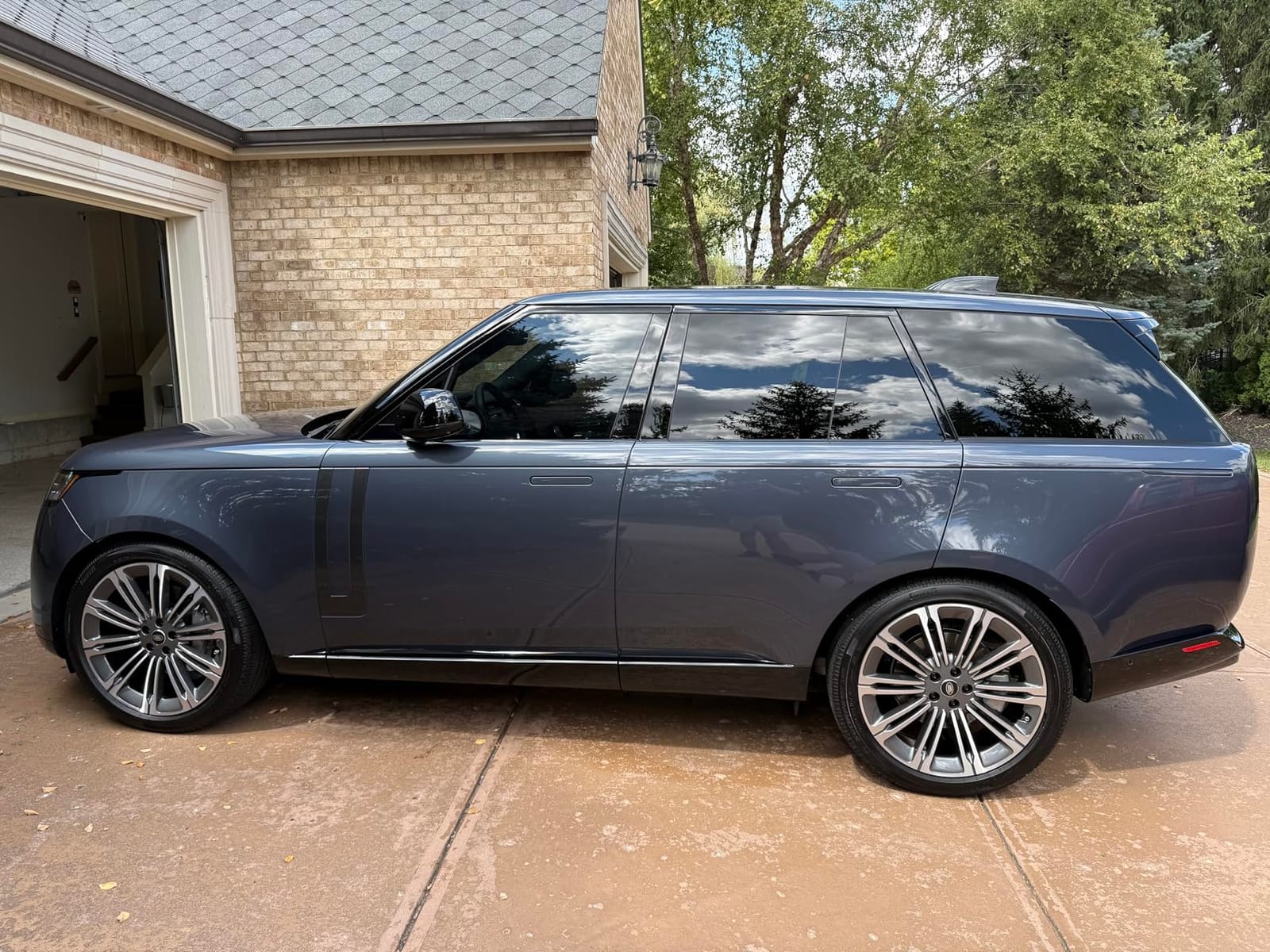 GYEON MOHS EVO Ceramic Coating for Cars High Gloss and Super Slick 30ml | Professional SiO2 ceramic coating delivers deep gloss and up to 3 years of hydrophobic UV protection - single-layer DIY customer photo 1