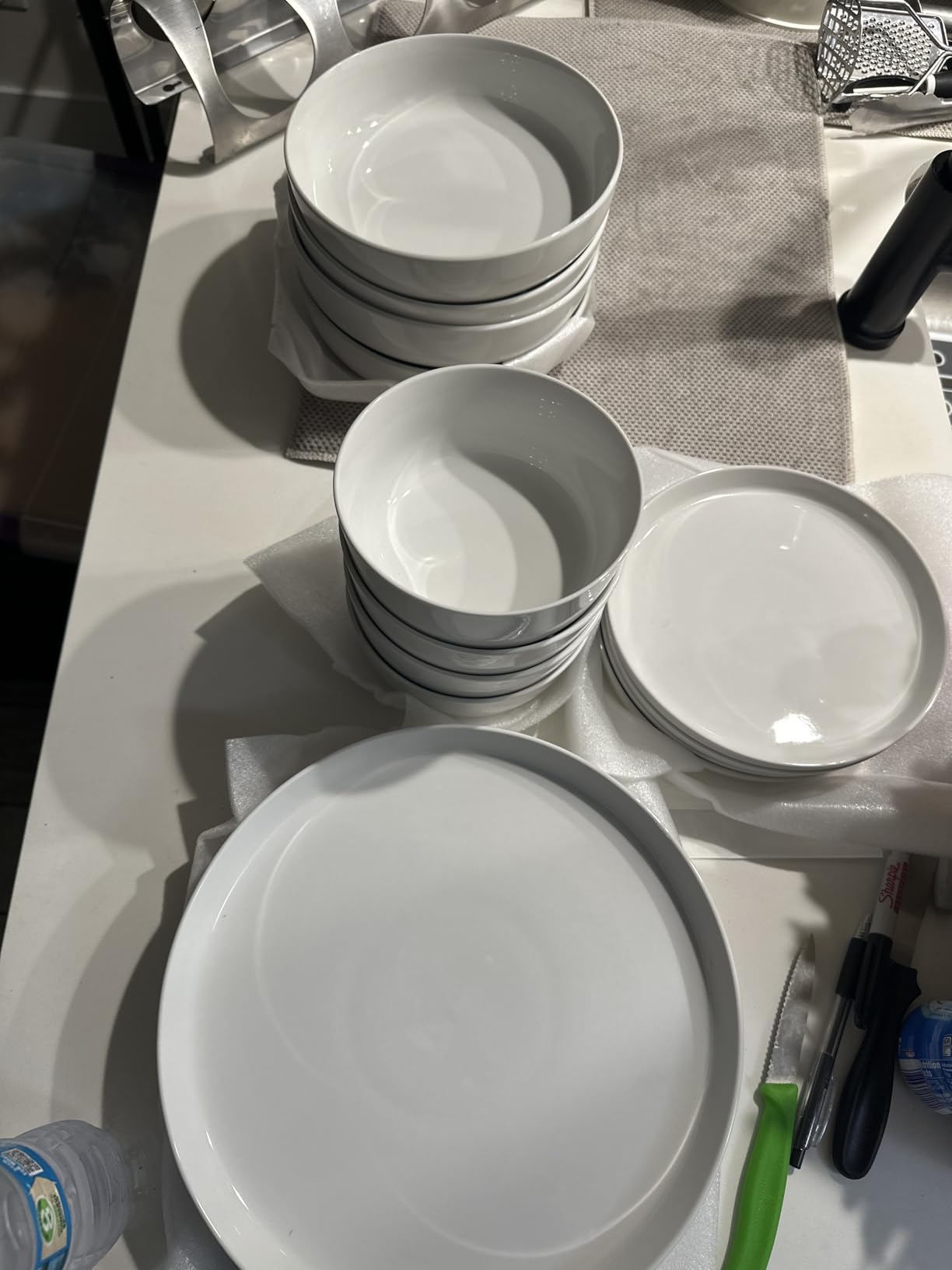 Gibson Home Plates and Bowls Sets - Dinnerware Set for 4, 16-Piece White Dishes - Ceramic Dish Set, Microwave & Dishwasher Safe Dishes - Oslo Collection customer photo 2