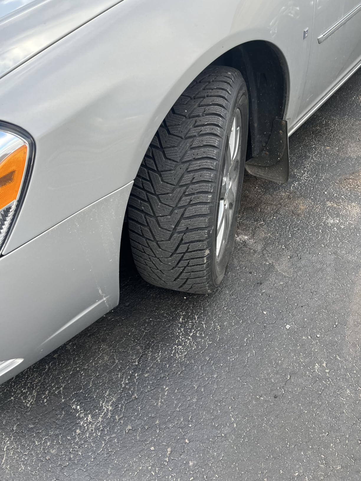 HANKOOK Winter ipike X W429 205/55R16 94T XL | Passenger Touring Studdable Winter Traction 94T Rated Extra Load Radial Construction Black Sidewall Tire customer photo 2