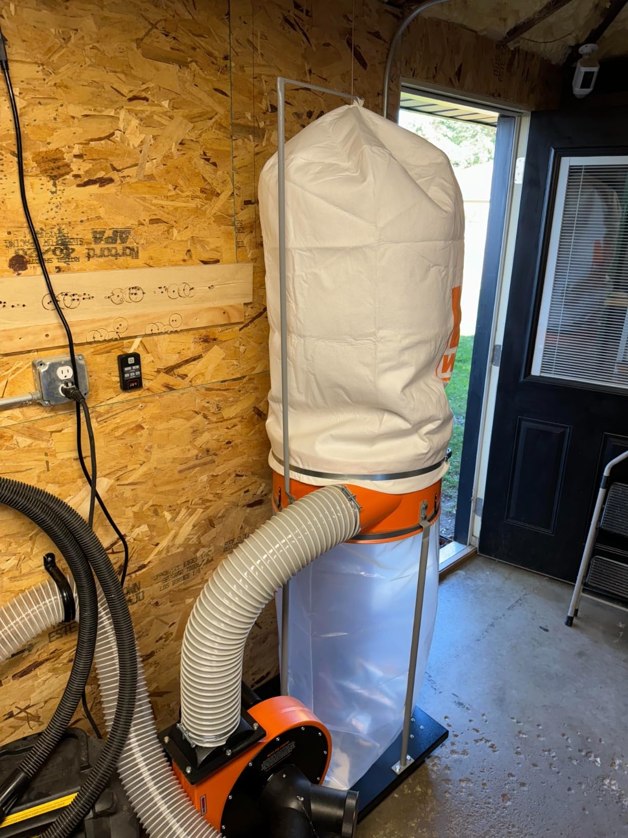 WEN DC1300 1,300 CFM 14-Amp 5-Micron Woodworking Dust Collector with 50-Gallon Collection Bag and Mobile Base customer photo 1