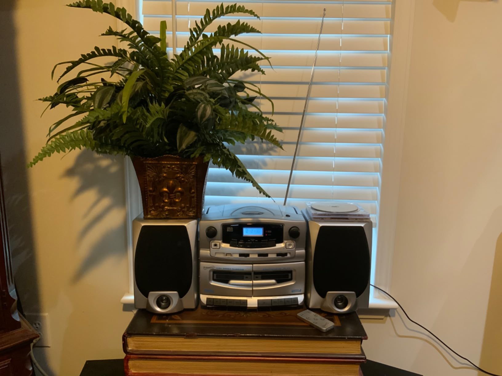 Supersonic SC-2121BT Bluetooth Entertainment Audio System, Bluetooth 5.0, Top Loading MP3/CD Player, AM/FM Radio, USB Input, Double Cassette Recorder, High-Performance Detachable Speakers, AC/DC customer photo 2