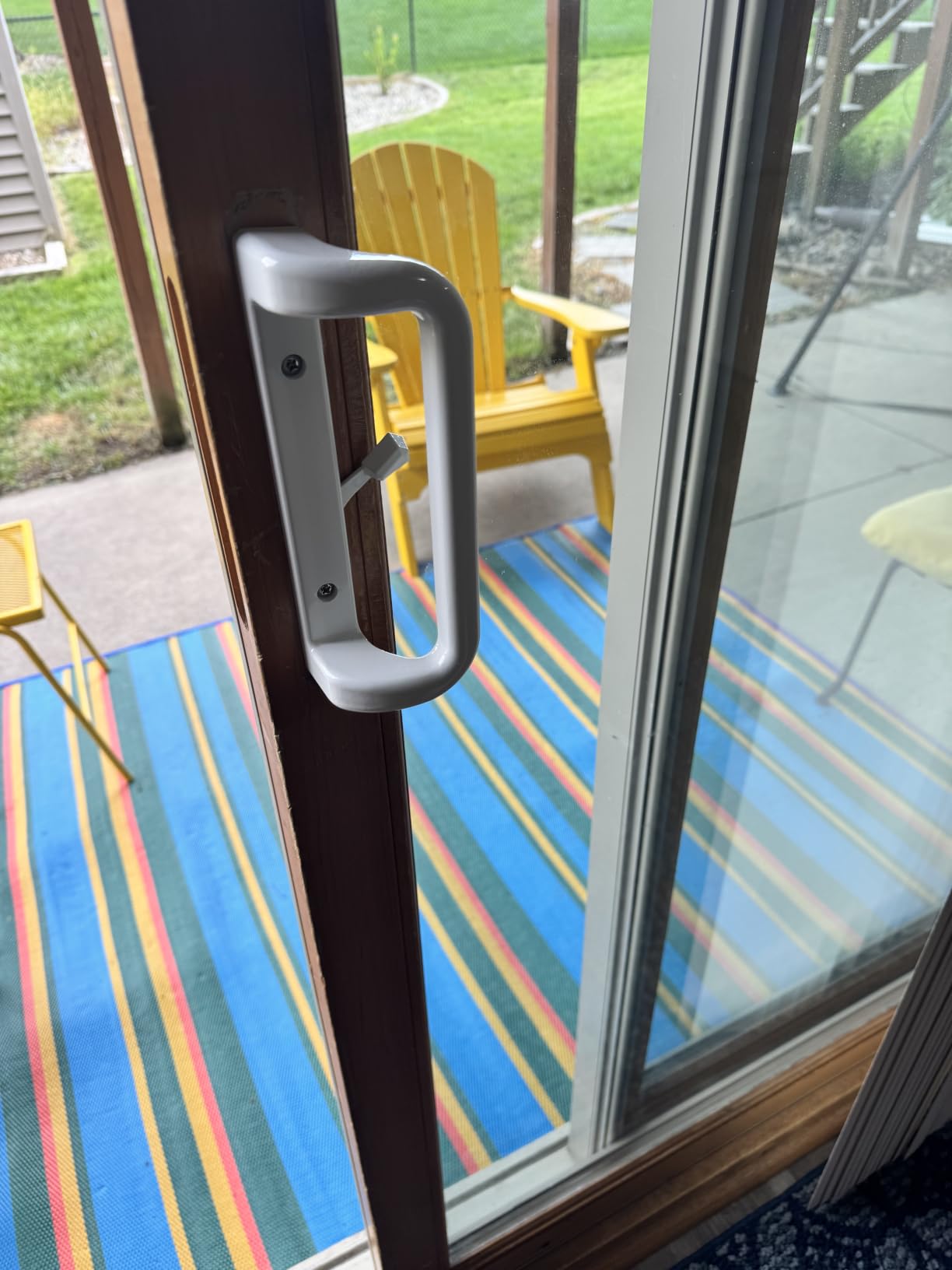 House Guard White Sliding Glass Door Handle Set with Lock and Key | Fits 3-15/16 in screw holes; keyed mortise lock, reversible, for 1-3/16 to 2 in doors customer photo 1