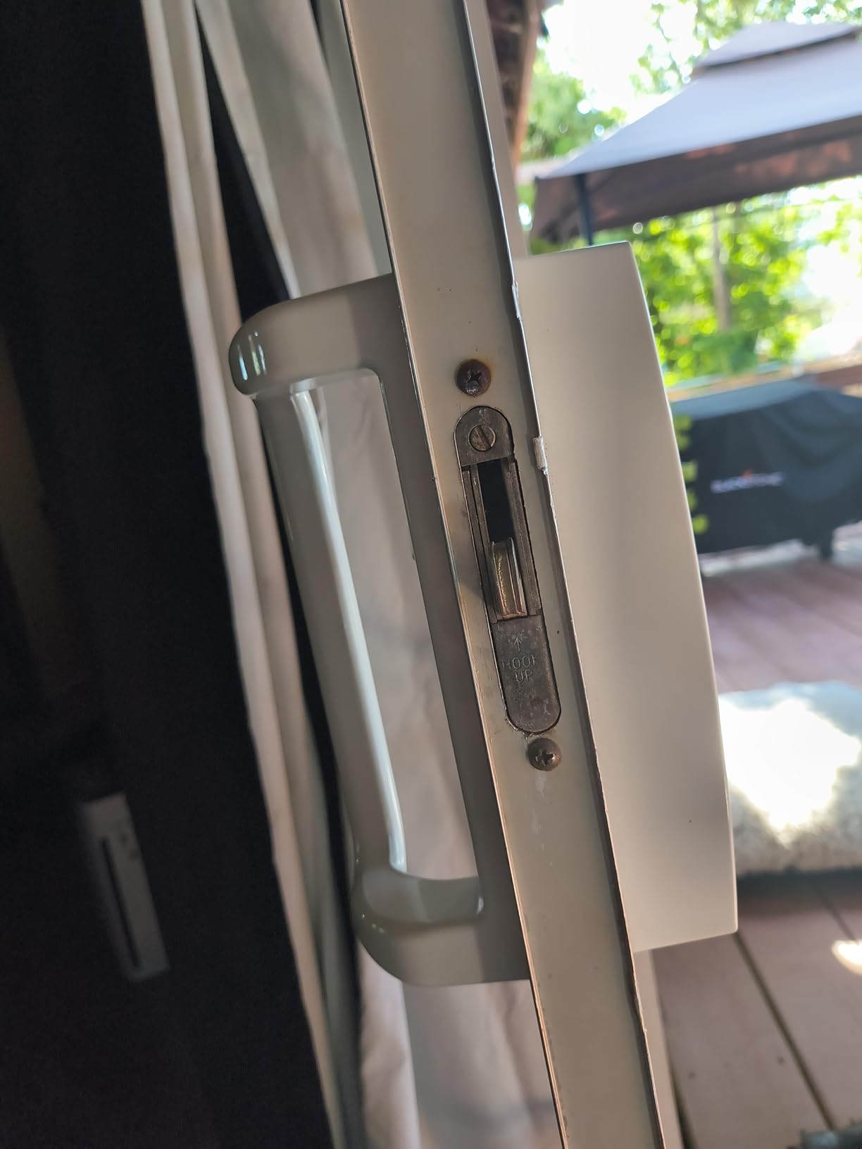 House Guard White Sliding Glass Door Handle Set with Lock and Key | Fits 3-15/16 in screw holes; keyed mortise lock, reversible, for 1-3/16 to 2 in doors customer photo 2