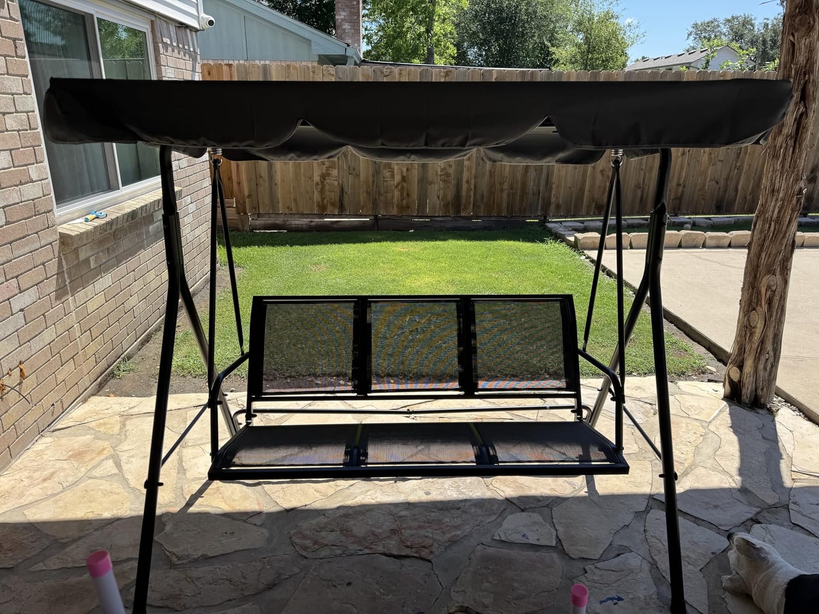 Yaheetech 3-Seat Patio Swing Chair w/Texteline Fabric Ez Setup, Dark Brown customer photo 1