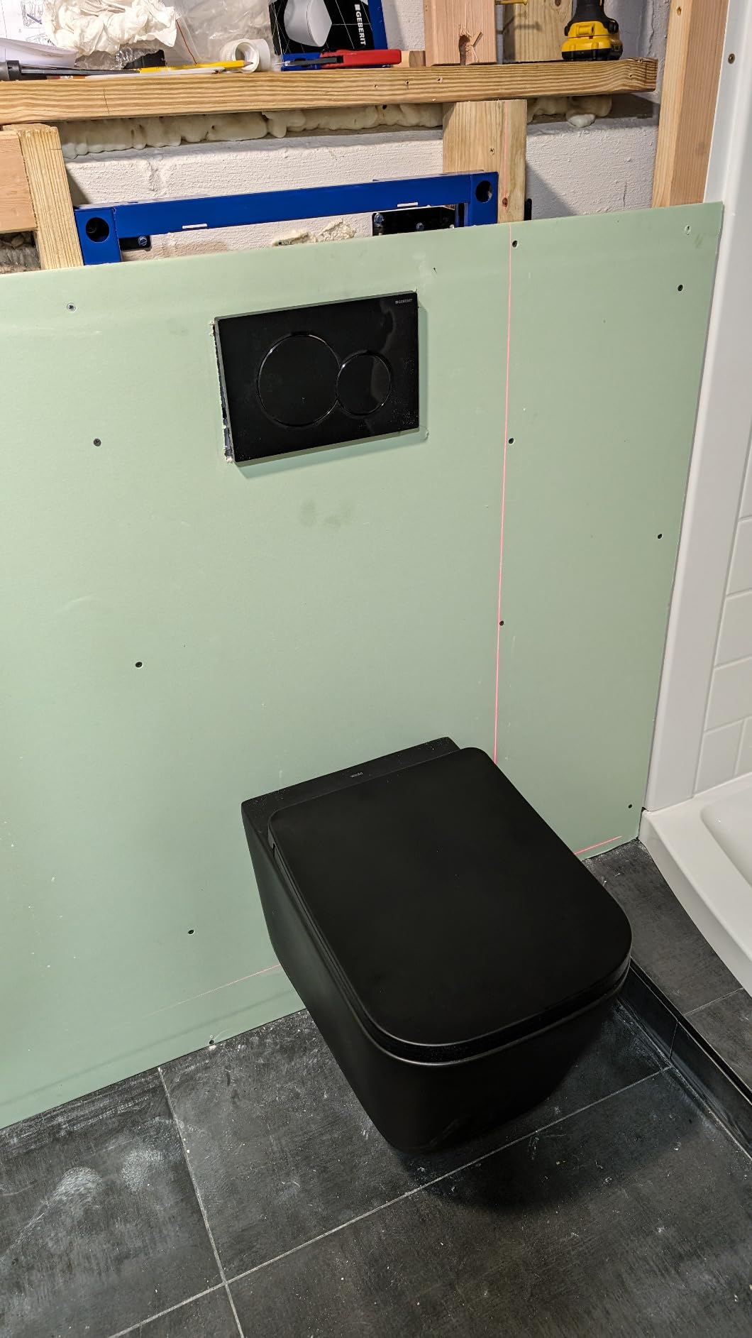 WinZo WZ5922 Rimless Wall Hung Toilet Bowl Modern Compact Design Mounted Water Closet, White customer photo 1