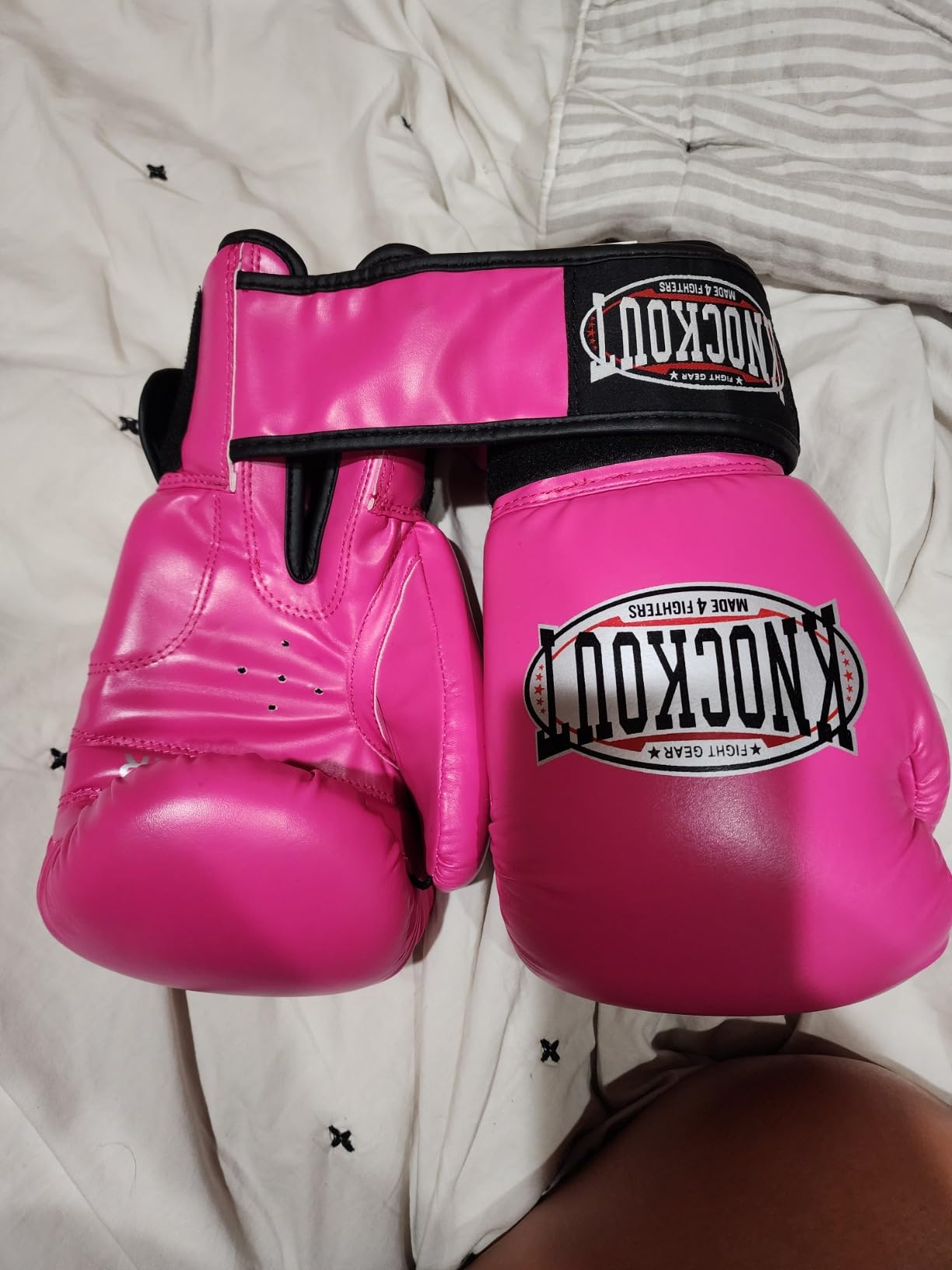 Boxing Gloves for Men & Women - Maya Hide Leather Training & Sparring Gloves for Muay Thai, MMA & Kickboxing, Heavy Bag & Pad Work, Breathable Ventilated Palm Design customer photo 1
