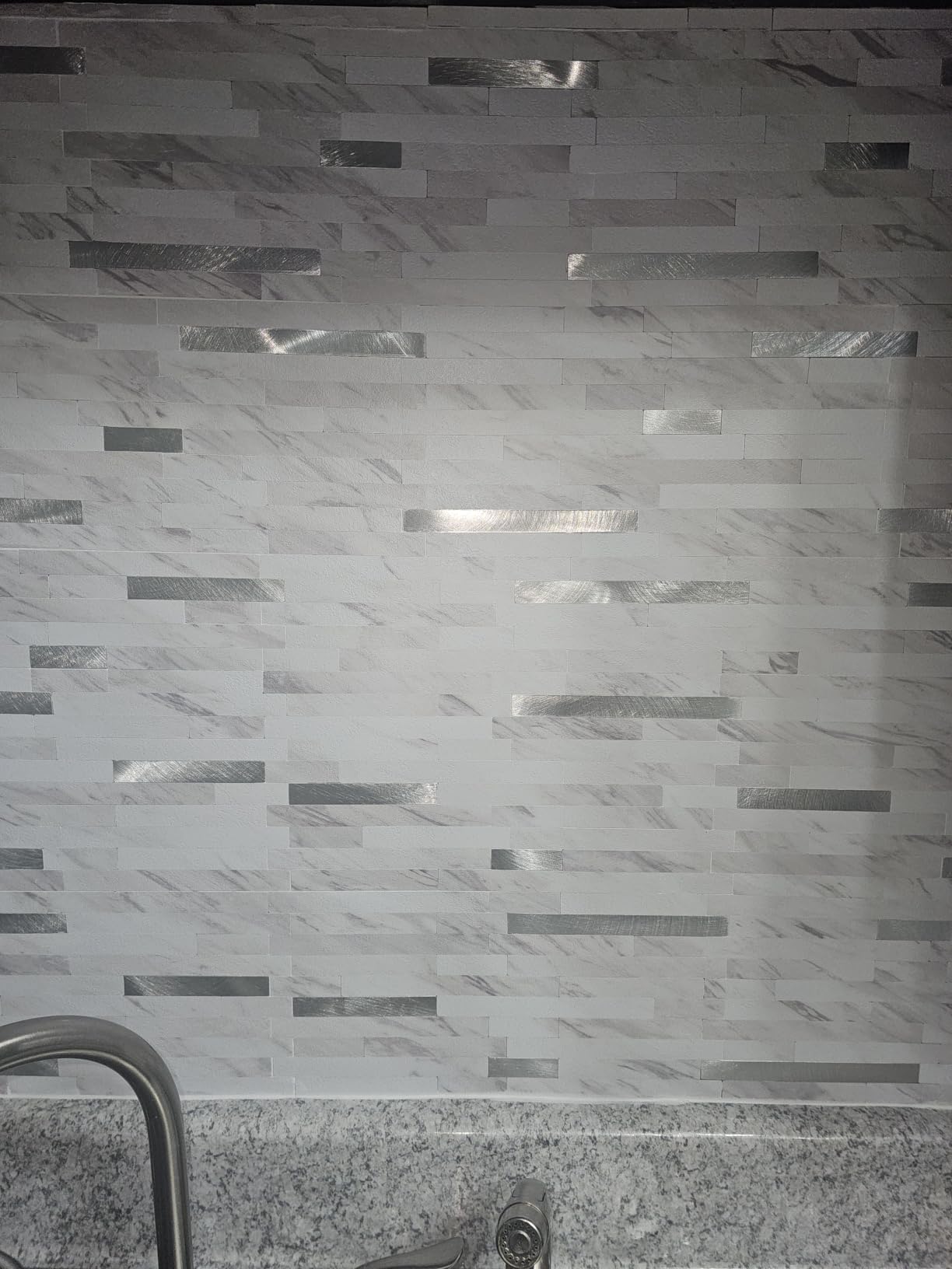 AULIGET 20 Sheets Peel and Stick Backsplash, Distressed Wood Look PVC Wall Tiles Stick on Backsplash for Kitchen customer photo 1