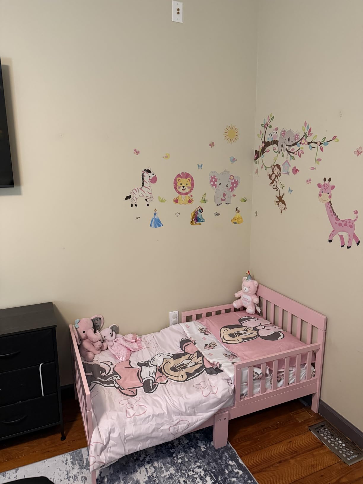 Dream On Me Finn Toddler Bed, GREENGUARD Gold, Pinewood, Vintage White Oak | Low to Floor Bed, 2 Safety Guard Rails, Slatted Wooden Headboard & Footboard 50 Lb Limit, BSA Verified customer photo 1