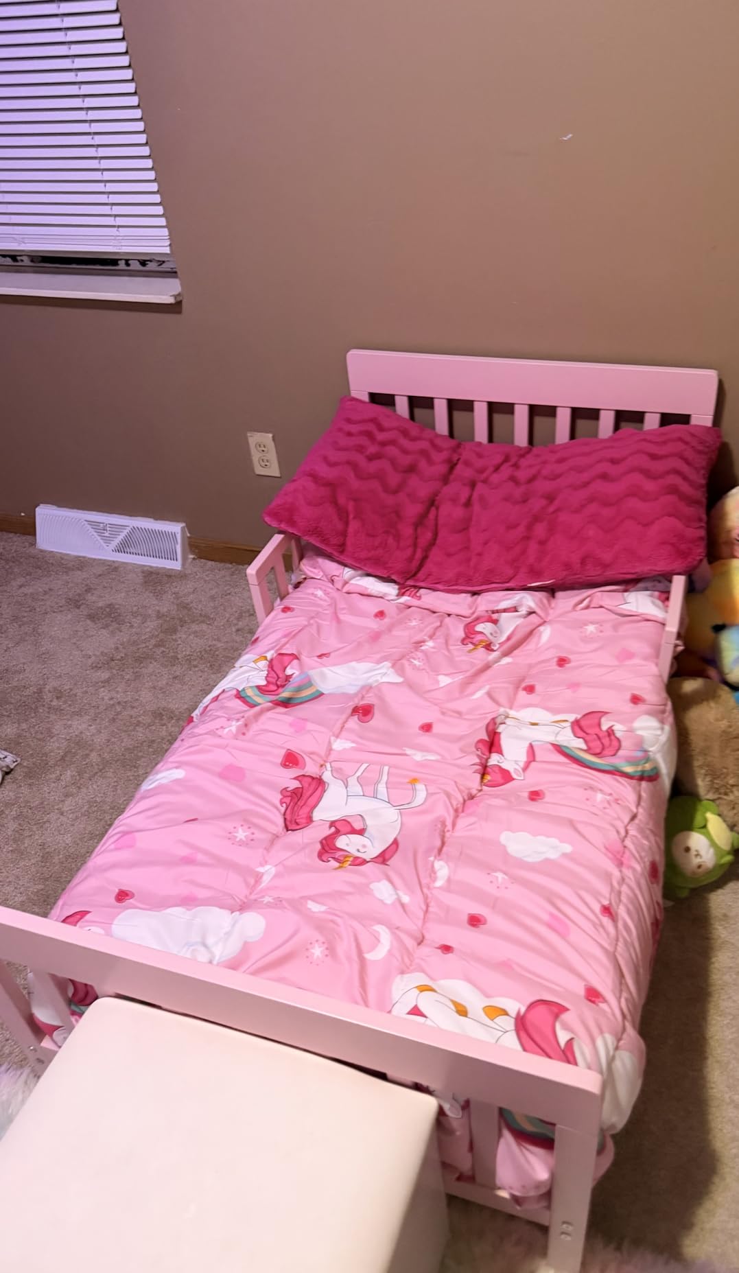 Dream On Me Finn Toddler Bed, GREENGUARD Gold, Pinewood, Vintage White Oak | Low to Floor Bed, 2 Safety Guard Rails, Slatted Wooden Headboard & Footboard 50 Lb Limit, BSA Verified customer photo 2
