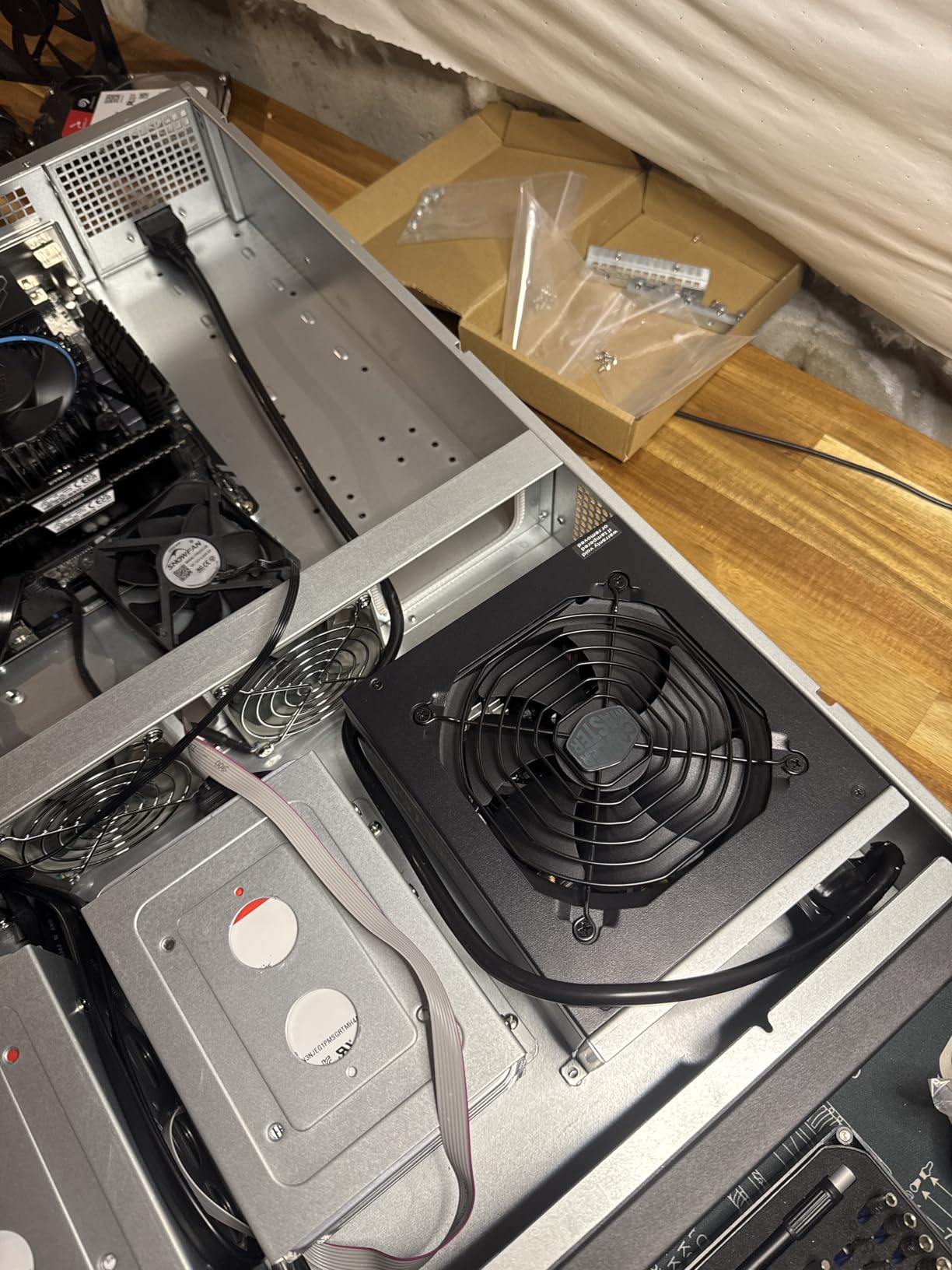 Rosewill 2U Server Chassis Rackmount Case | 4 x 3.5 Bays | 2 x 2.5 Devices | E-ATX Compatible | 3 x 80mm PWM Fans | 2 x USB 3.0 | RSV-Z2900U customer photo 2