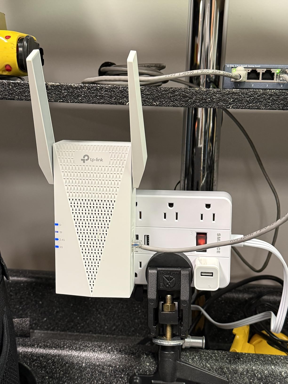 TP-Link AX3000 WiFi 6 Range Extender (RE715X) | PCMag Editor's Choice | Dual-Band Wireless Repeater w/Ethernet Port | Up to 2400 Sq. Ft., 64 Devices | Internet Signal Booster | APP Setup | EasyMesh customer photo 1