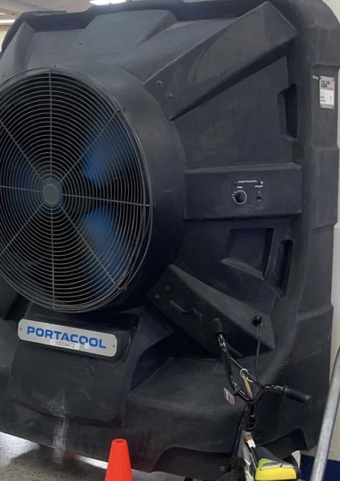 HiCFM 13000 CFM 30 inch Heavy Duty High Velocity Barrel Floor Drum Fan | Powerful 1/3HP Motor, 9ft Cord, 5in Solid Wheels for Workshop, Garage, Commercial or Industrial rooms - UL Safety Listed customer photo 1