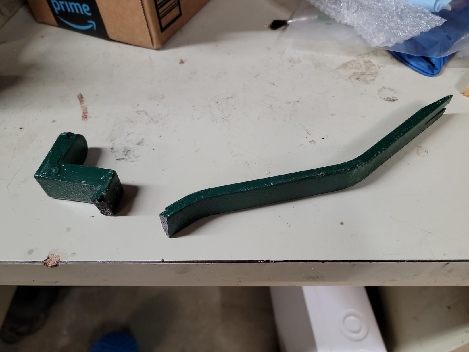 Roof Shingle Removal Tool Heavy Duty Nail Pry Bar for Roofing Repair | 2 In 1 Design Combines Nail Puller and Shingle Installer Tool customer photo 1