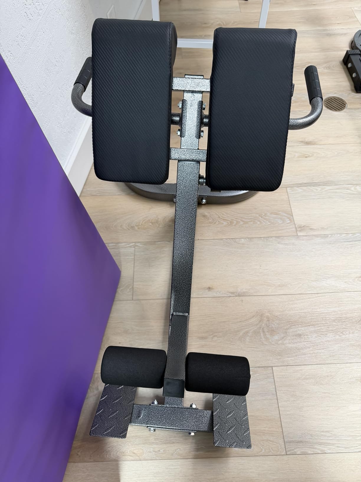 Roman Chair Back Extender - Angle & Height Dual Adjustable Hyperextension Bench for Home Gym - Adjustable Back Exercise Machine Fitness Equipment customer photo 2