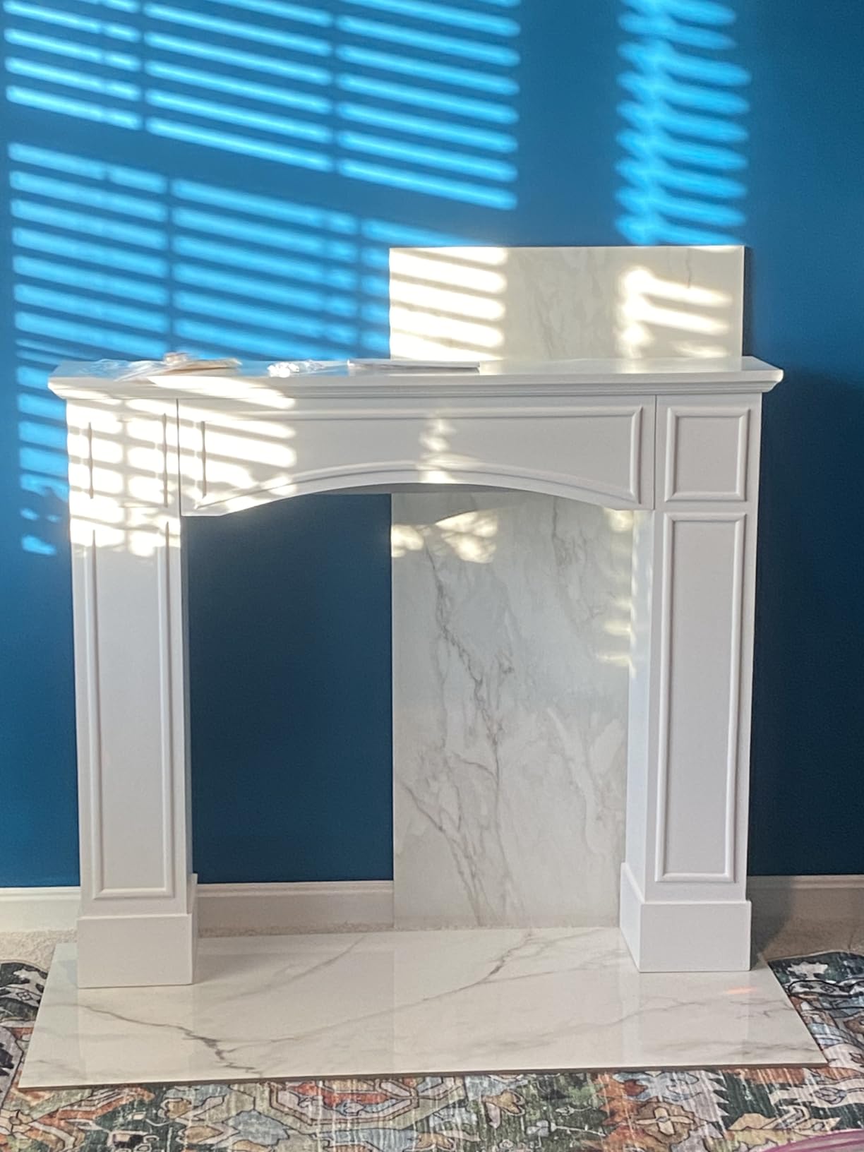 HOMCOM Modern Fireplace Mantel for Interior Width 29