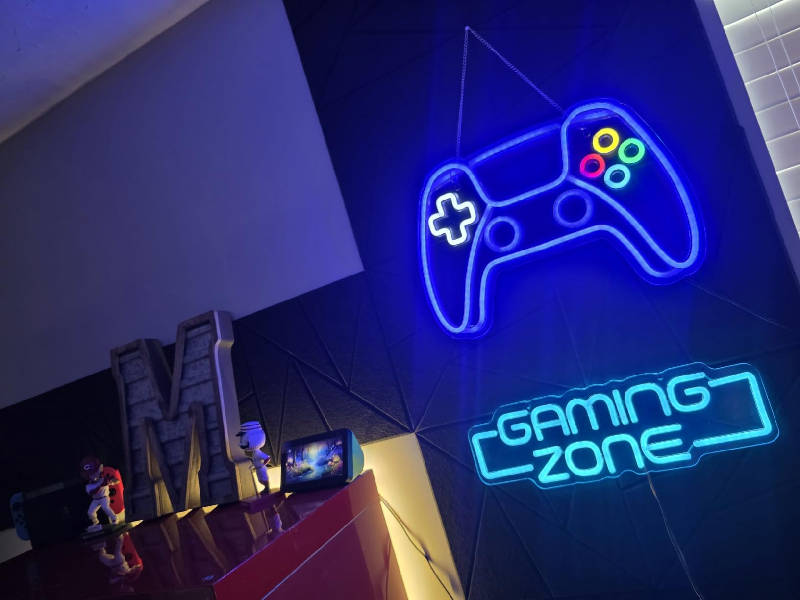 Gamer Neon Sign, Gamepad Shaped LED Neon Sign for Gamer Room Decor, Gaming Neon Sign for Boys Room Decor, Neon Gaming Sign for Gaming Wall Decor, USB Powered Gamer Gifts for Teens, Boys, Kids customer photo 2