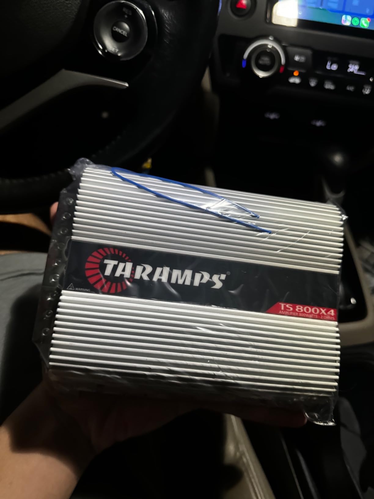 Taramps TS 800X4 2 Ohms 800W RMS Full Range 4-Channel Car Audio Amplifier | High-Level speaker inputs, automatic turn-on, Class D efficiency and bridgeable channels for OEM or aftermarket audio. customer photo 2