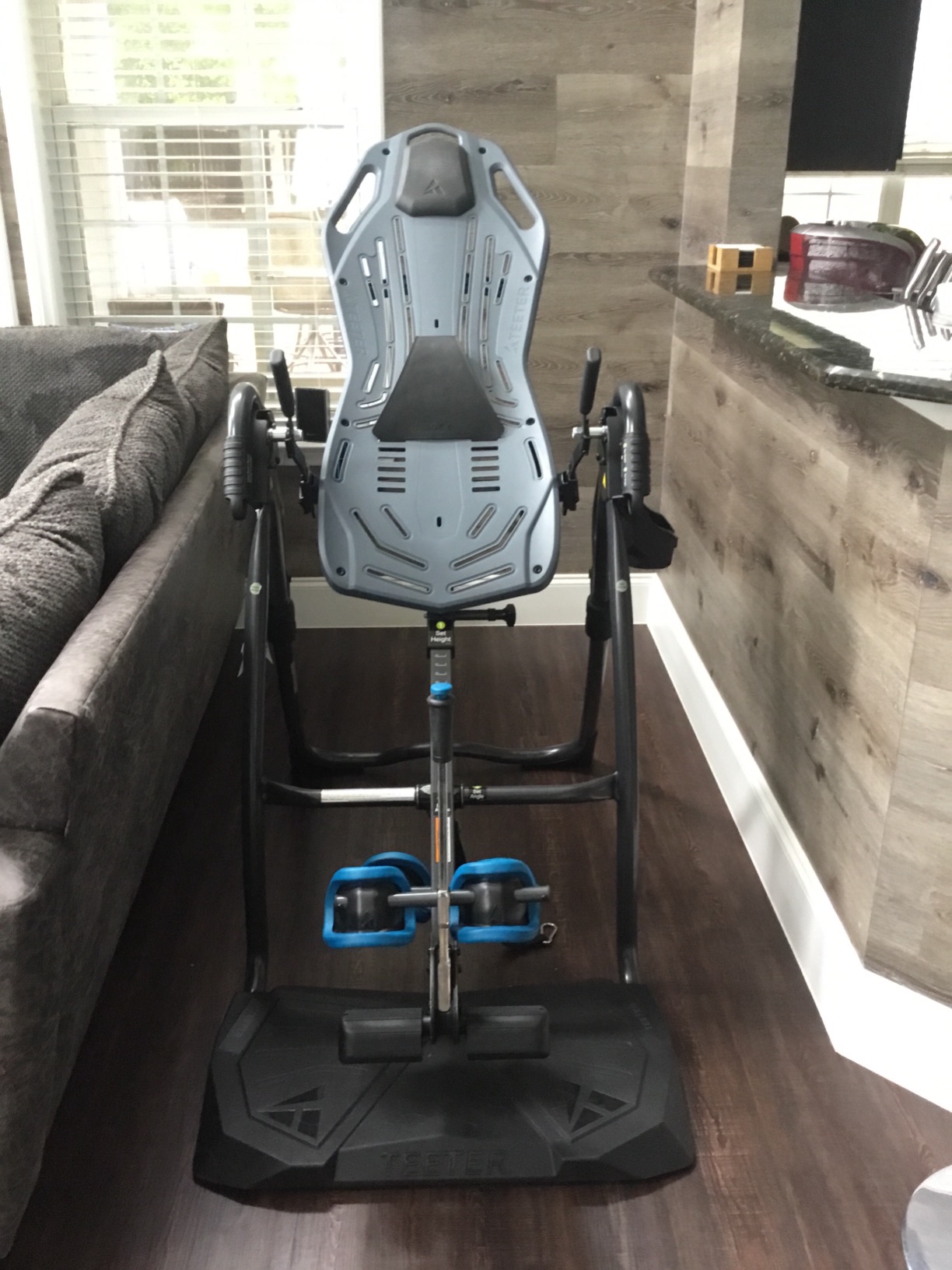 TEETER FitSpine LX9 Inversion Table, Deluxe Easy-Reach Ankle Lock, Decompression Surface for Back Pain Relief, Integrated Accessories, UL Safety Certified, Heavy-Duty 300 lb Capacity, FDA Registered customer photo 2
