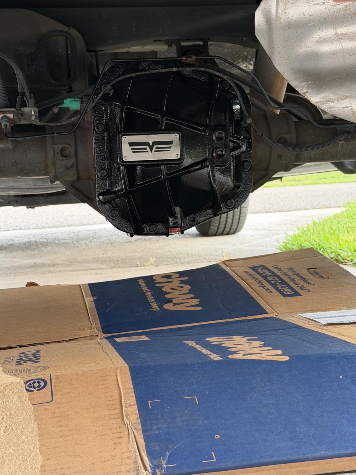 Dorman 697-734 Rear Differential Cover | Fits Select Ford / Lincoln Models customer photo 2