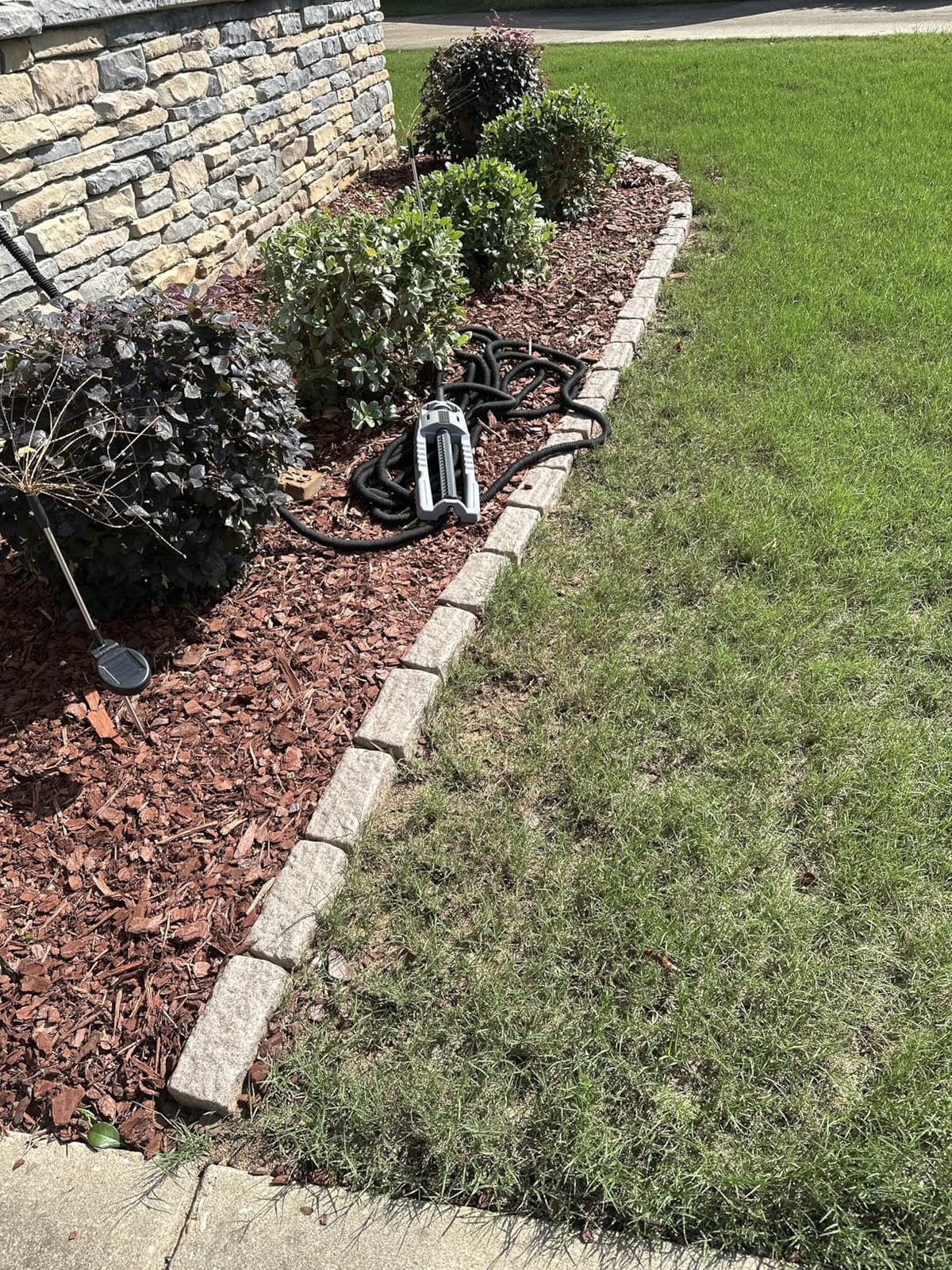 Beuta DIY Dig-Free Polyrock Landscape Edging Start Brick - First Piece to Begin Your Landscaping Edging Project (1 Pc, Cobblestone) - Connects to Other Beuta Bricks customer photo 1