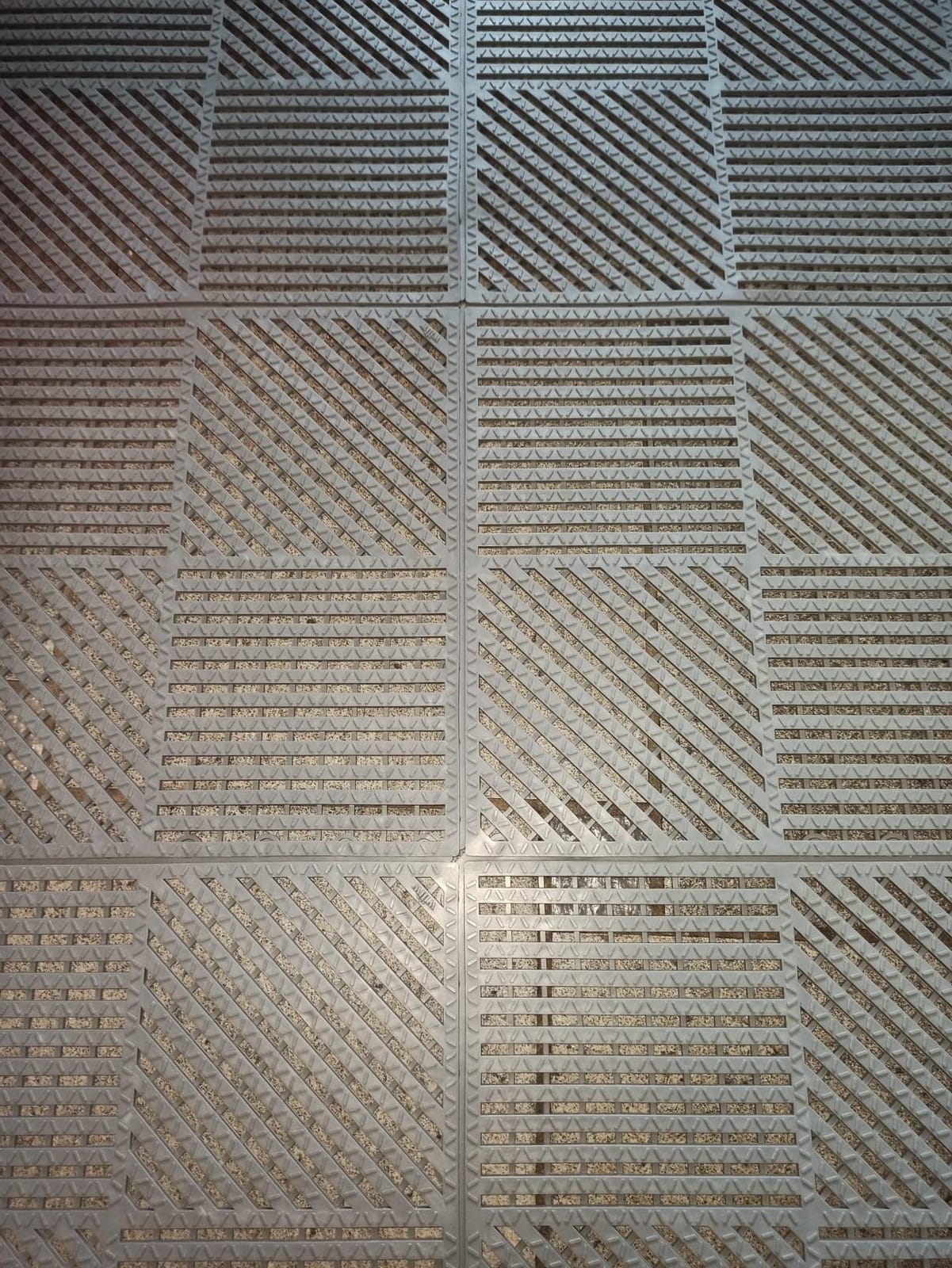 18 Pack Modular Interlocking Floor Mat Rubber Outdoor Tiles with Drainage Holes for Swimming Pool Bathroom Shower Sauna Room Garage Boat, 12