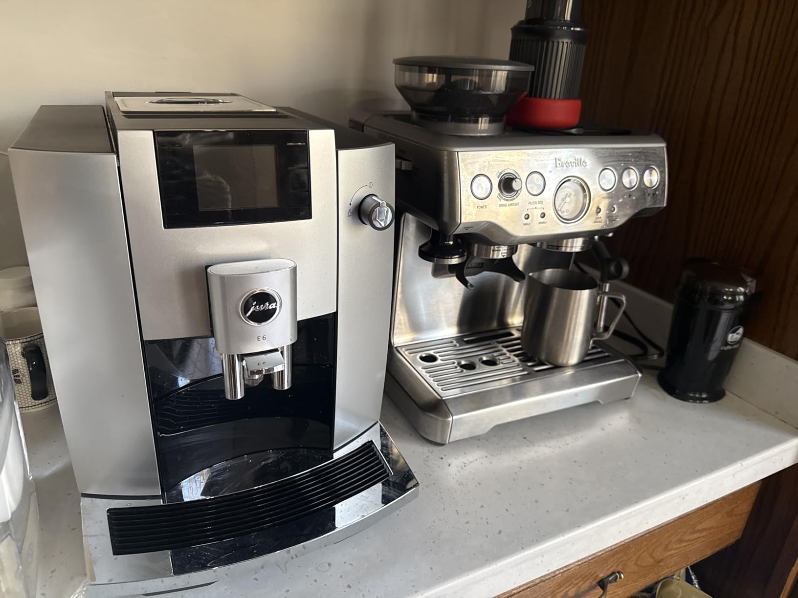Jura E6 Platinum Automatic Coffee Machine (Model 15465) - Professional Aroma Grinder, Hot Water on Demand customer photo 2