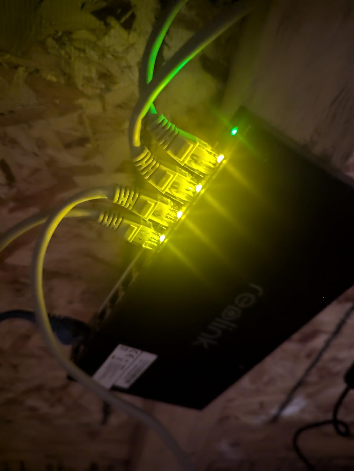 REOLINK PoE Switch with 8 PoE and 2 Gigabit Uplink Ports RLA-PS1 | Ideal for REOLINK RLN36 NVR and Power Over Ethernet IP Cameras, IEEE802.3af/at, Metal Casing, Desktop/Wall Mount customer photo 2