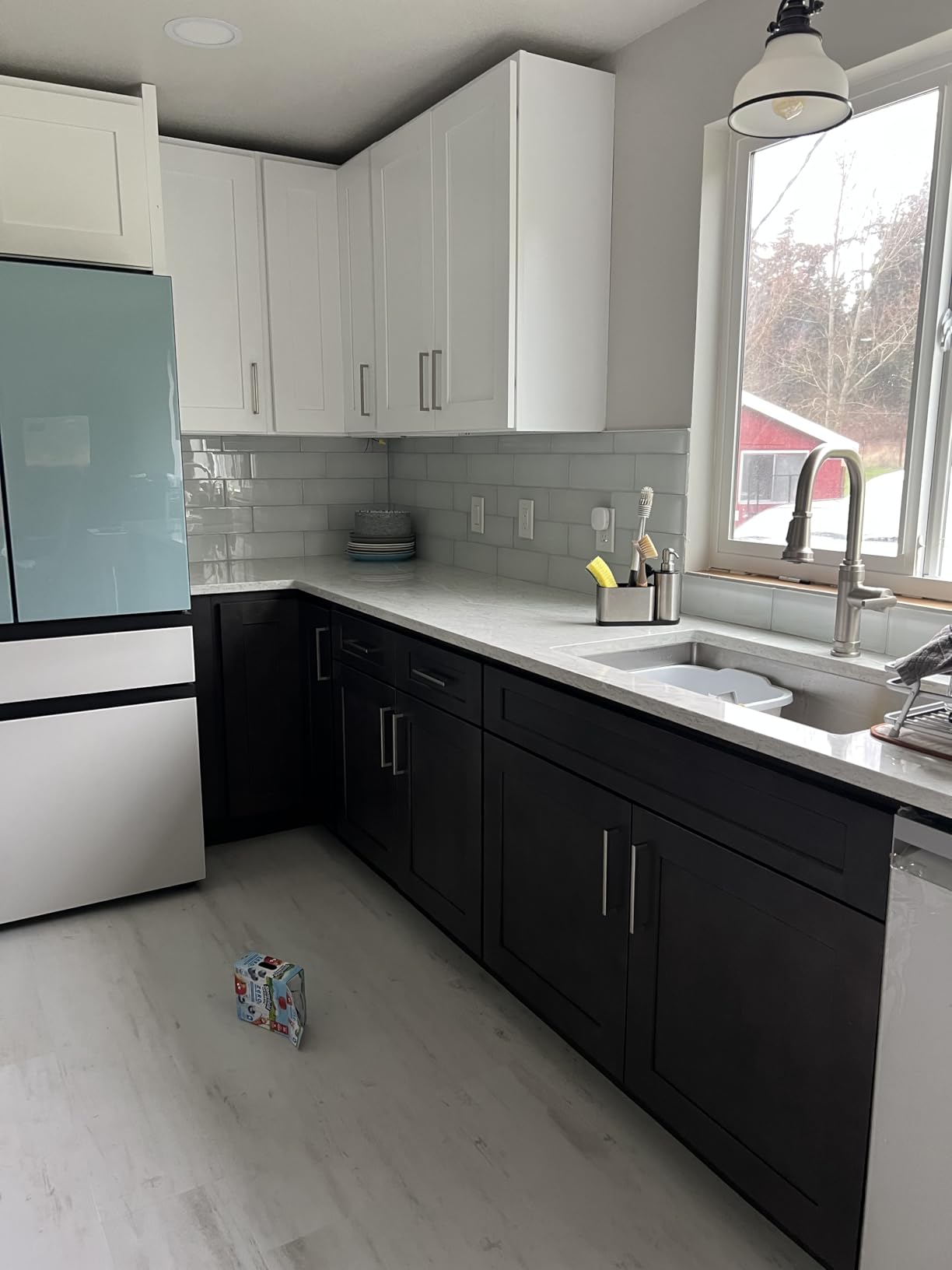 Lovdeco White Glass Subway Tile, Glass for Bathroom Kitchen Shower Backsplash Wall, 3 x 6 Inches, 4 Sq.Ft. customer photo 1