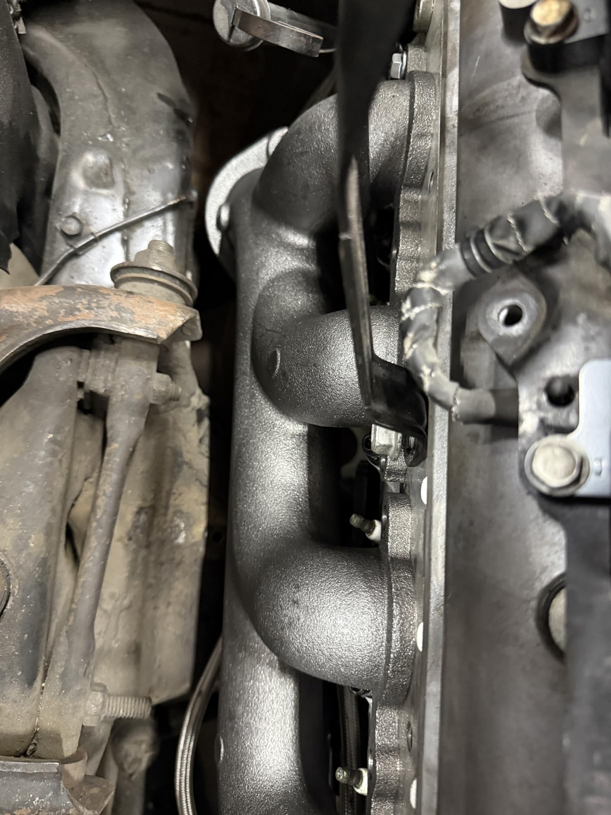 Engine Swap Cast Manifold Replacement for Chevy LS1 LS2 LS3 4.8 5.3 6.0 | 9988-R-BLEM, Iron customer photo 2