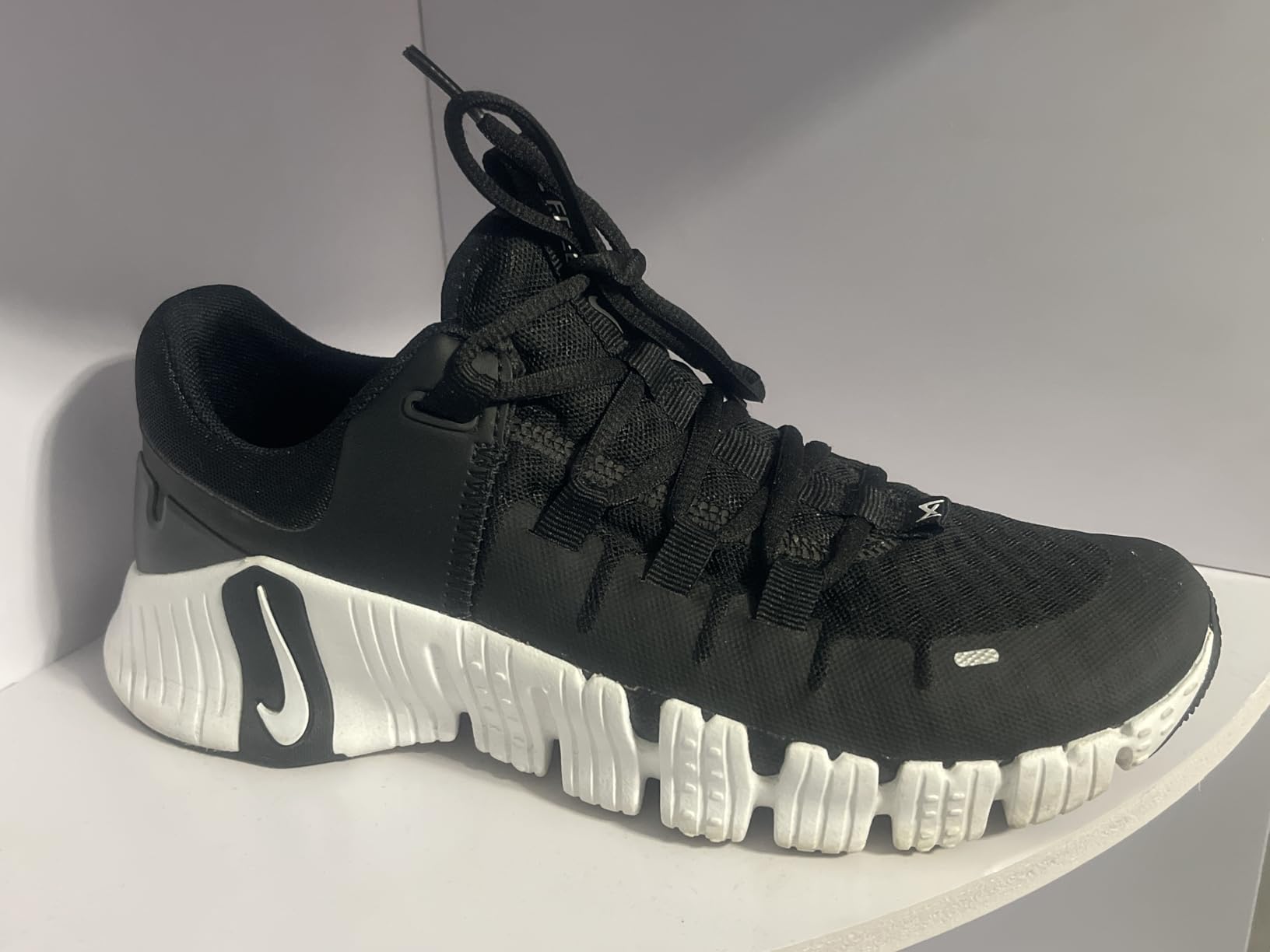 Nike Mens Nike Free Metcon 5 Sneaker customer photo 1