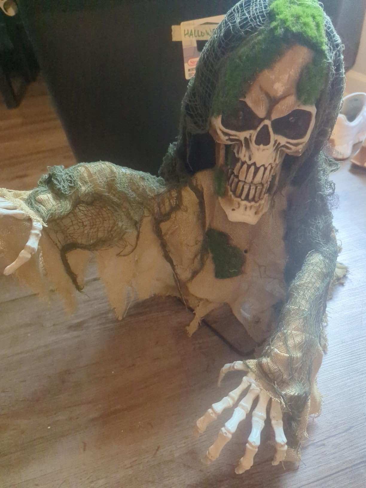JOYIN Halloween Animated Zombie Groundbreaker customer photo 2
