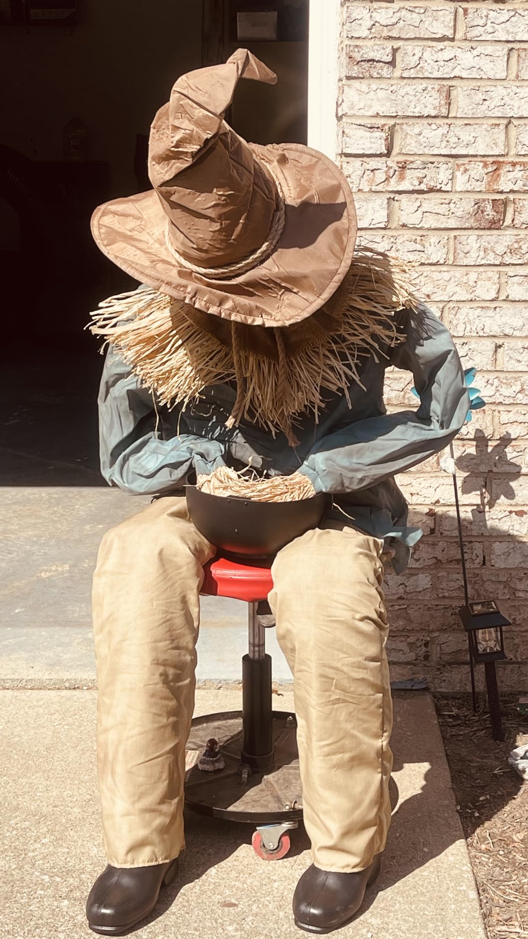 Spirit Halloween 4 Ft Scary Sitting Scarecrow customer photo 1