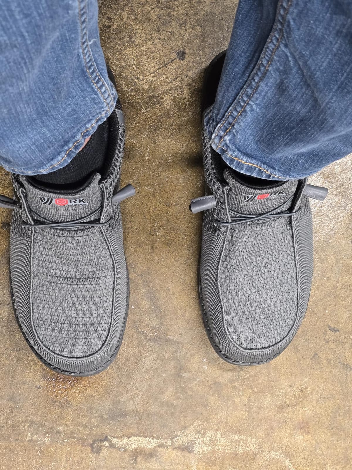 LARNMERN Slip On Steel Toe Shoes Men Loafers Work Safety Tennis Sneakers customer photo 1