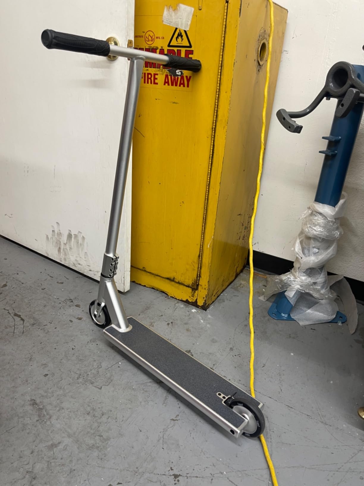 Limit LMT71AZ Pro Street Scooters with Boxed Ends Best Freestyle BMX Stunt Scooter Perfect for Tall Adults and Teens Intermediate or Advanced Trick Scooter Riders customer photo 1