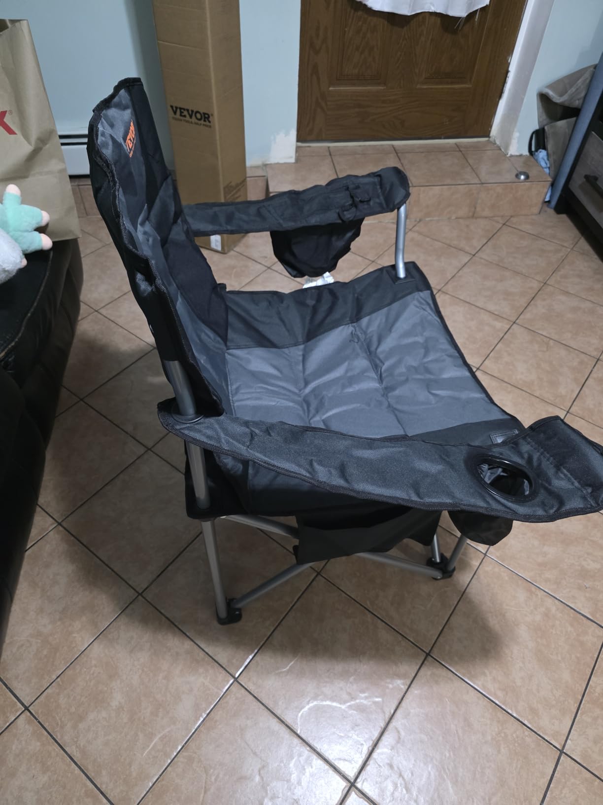 VEVOR Oversized Camping Folding Chair, Portable Heavy Duty Outdoor Quad Lumbar Back Padded with Side Pockets, Cup Holder and Cooler Bag for Beach, Lawn, Picnic, Fishing, Backpacking, Black customer photo 1