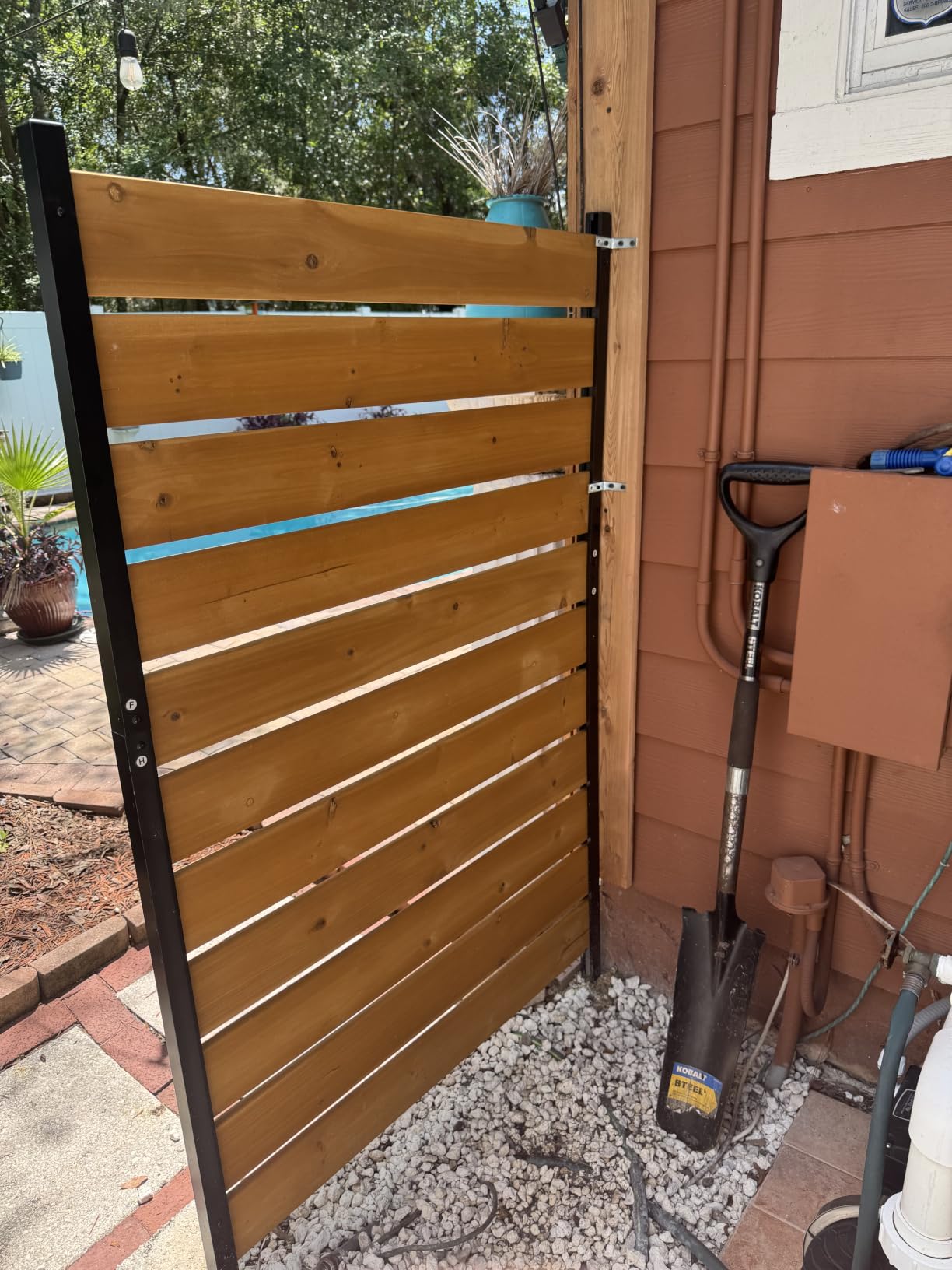 Enclo Concord Privacy Screen, Cedar Wood DIY No Dig Kit | 5ftH x 3.2ftW, Pre-Stained, 1 Panel, Hide Trash Cans, EC18022 customer photo 2