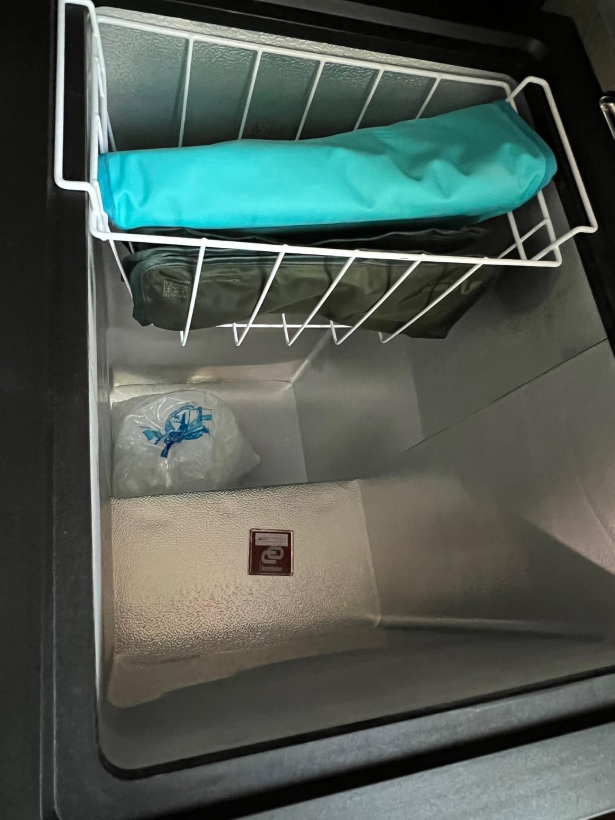 Igloo 5.0 Cu Ft. Upright Deep Freezer Chest- Deep Freezer with Quick Freezing System & Adjustable Thermostat- Low Noise Freezer with Removable Basket & LED Lights for Homes, Garages & Basements- Black customer photo 1