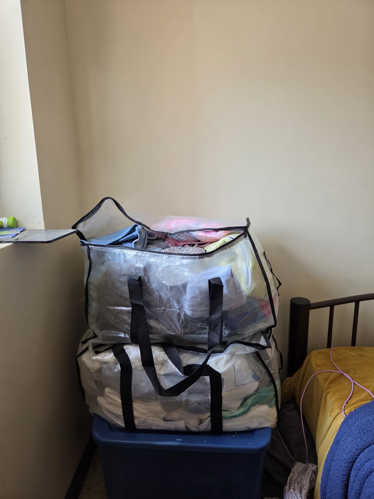 ClearSpace Heavy Duty Moving Bags - Water Resistant Storage Bags with Backpack Straps customer photo 2