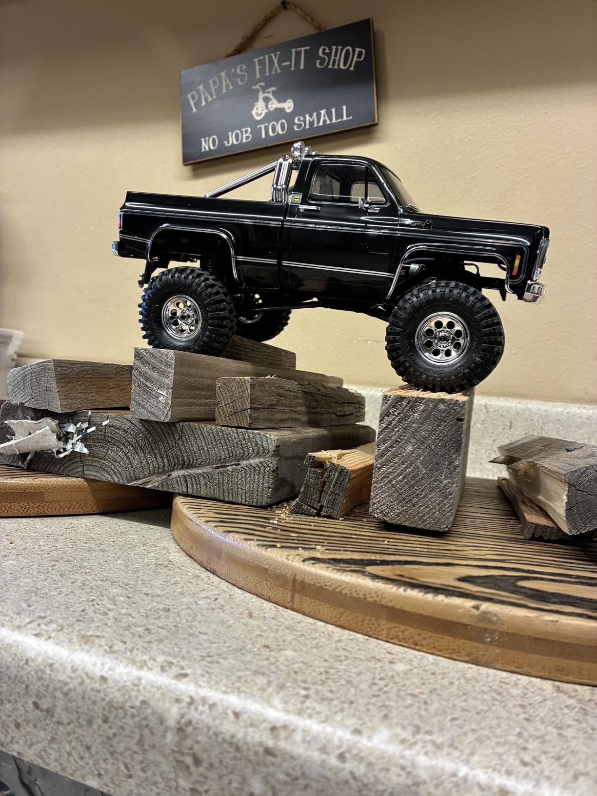 Traxxas TRX-4M Chevy K10 High Trail 1/18 4X4 Crawler RTR, Black (97064-1-BLK) customer photo 2