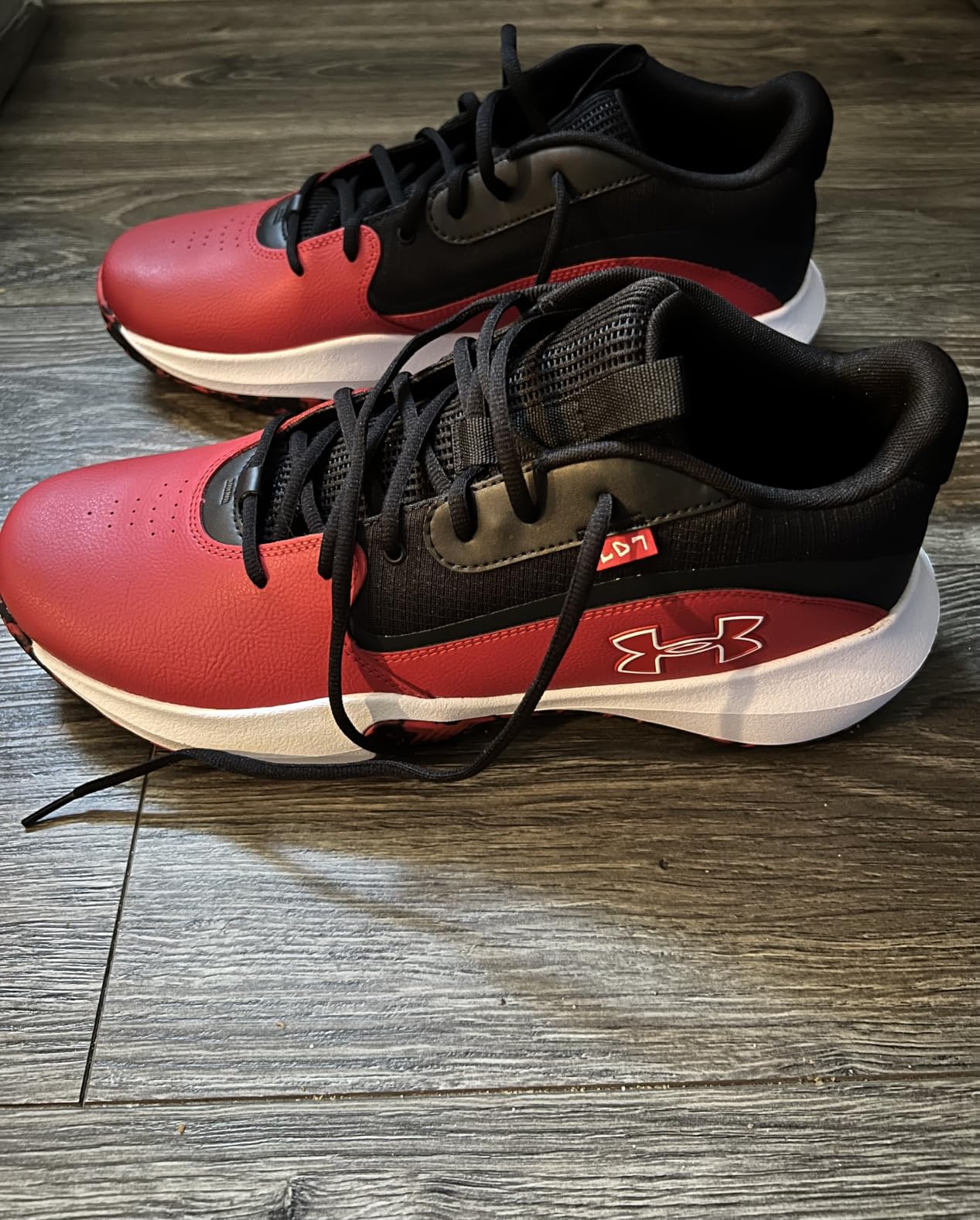 Under Armour Unisex-Adult Lockdown 7 Basketball Shoe customer photo 1
