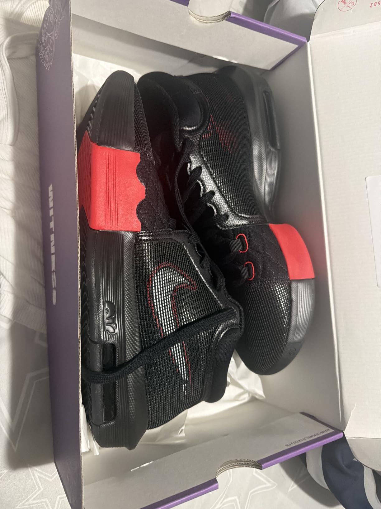 Lebron Witness VIII Men's Basketball Shoes customer photo 1