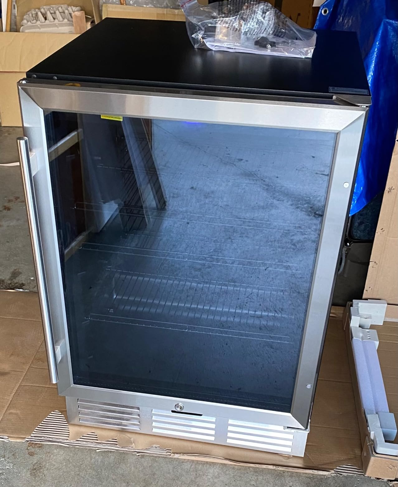 EUHOMY 24 Inch Beverage Refrigerator, 180 Can Under Counter Refrigerator customer photo 1