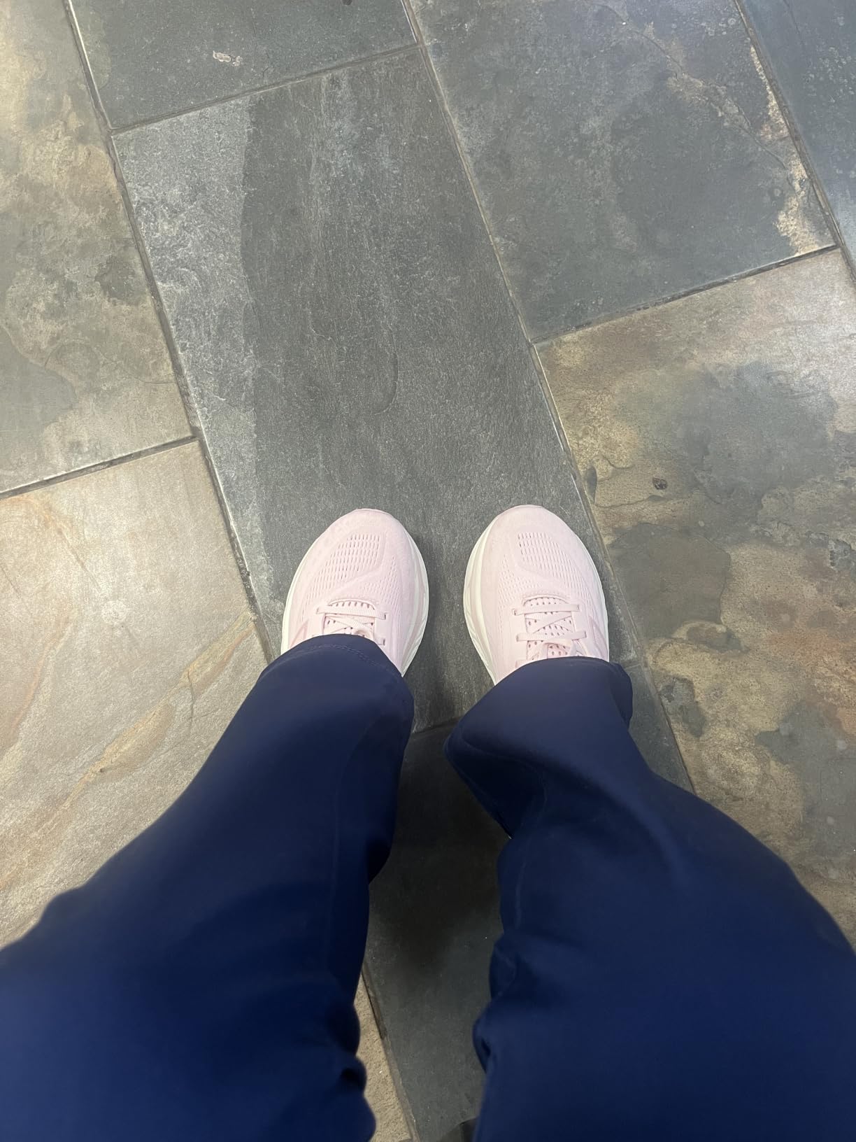 New Balance Women's Fresh Foam X 1080 V14 Shoes customer photo 2