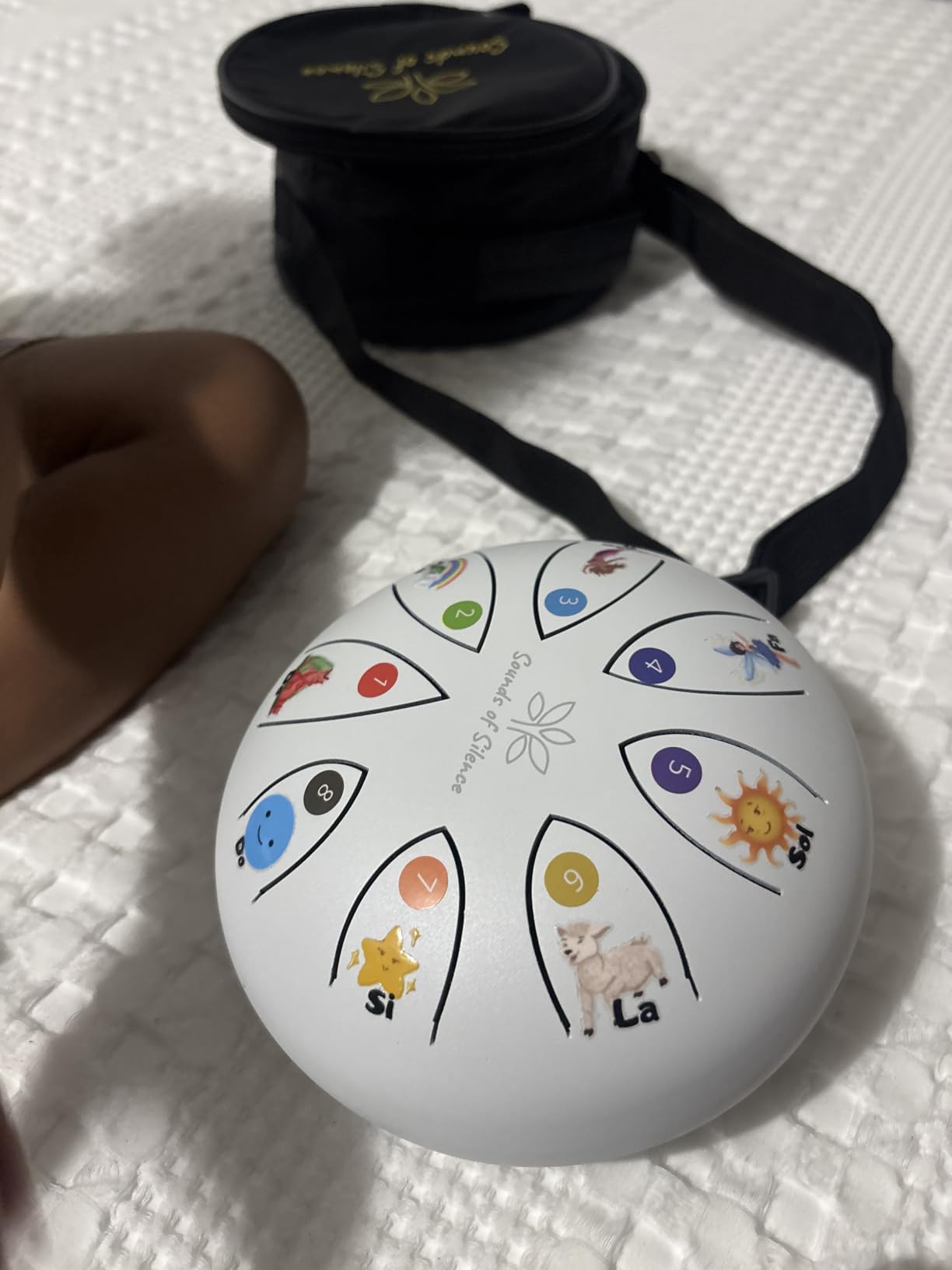 Sounds Of Silence Steel Tongue Drum for Kids with Storybook and Songbook | Dylan's Dream Drum, Ages 3+, Calming Bedtime Musical Gift, Easy to Play, 6 Inch 8 Notes, Includes Mallets, Carry Bag, 432 Hz customer photo 2
