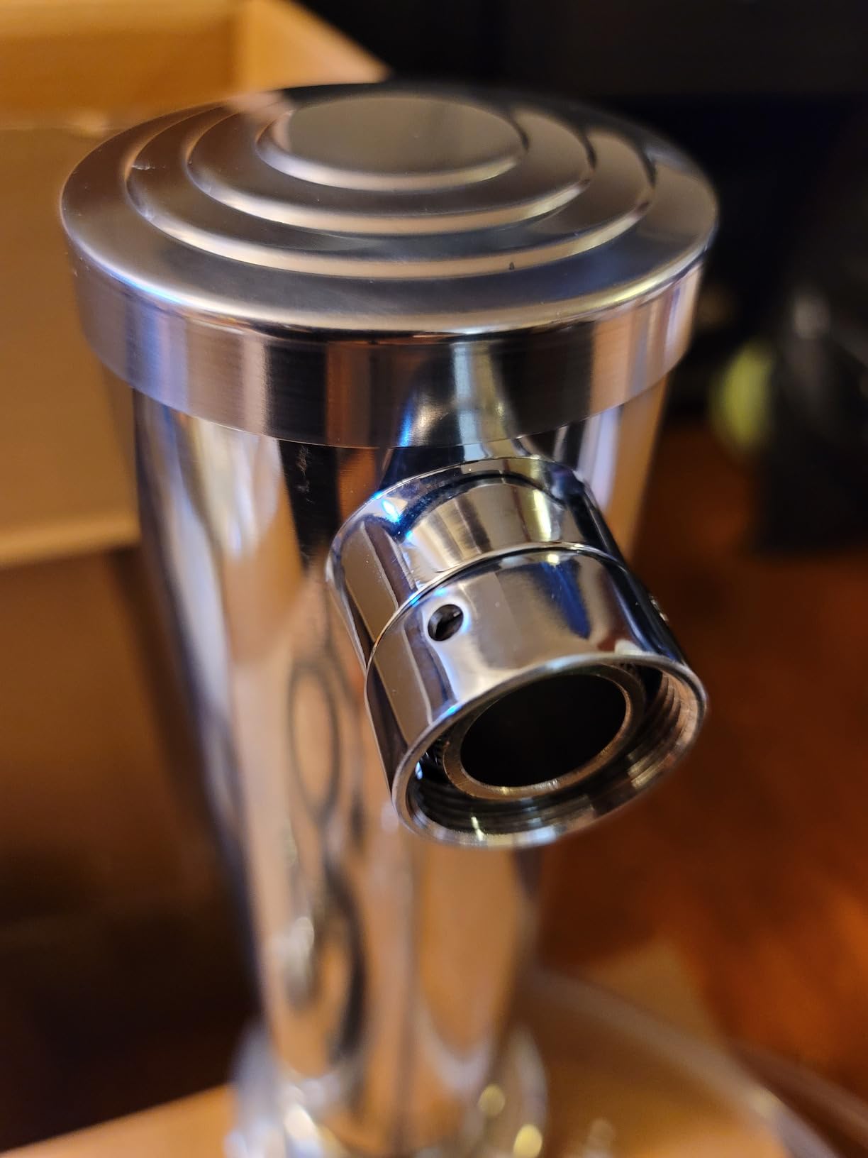 Single Beer Tap Tower with 1/4