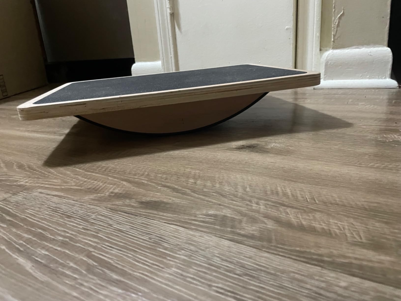 Juoe Balance Board Wobble Board for Adults and Kids - Anti-Slip 350LBS Balance Board for Physical Therapy,Balance Training,Posture Correction,Standing Desk Core Strength Wooden Balance Rocker Board customer photo 1