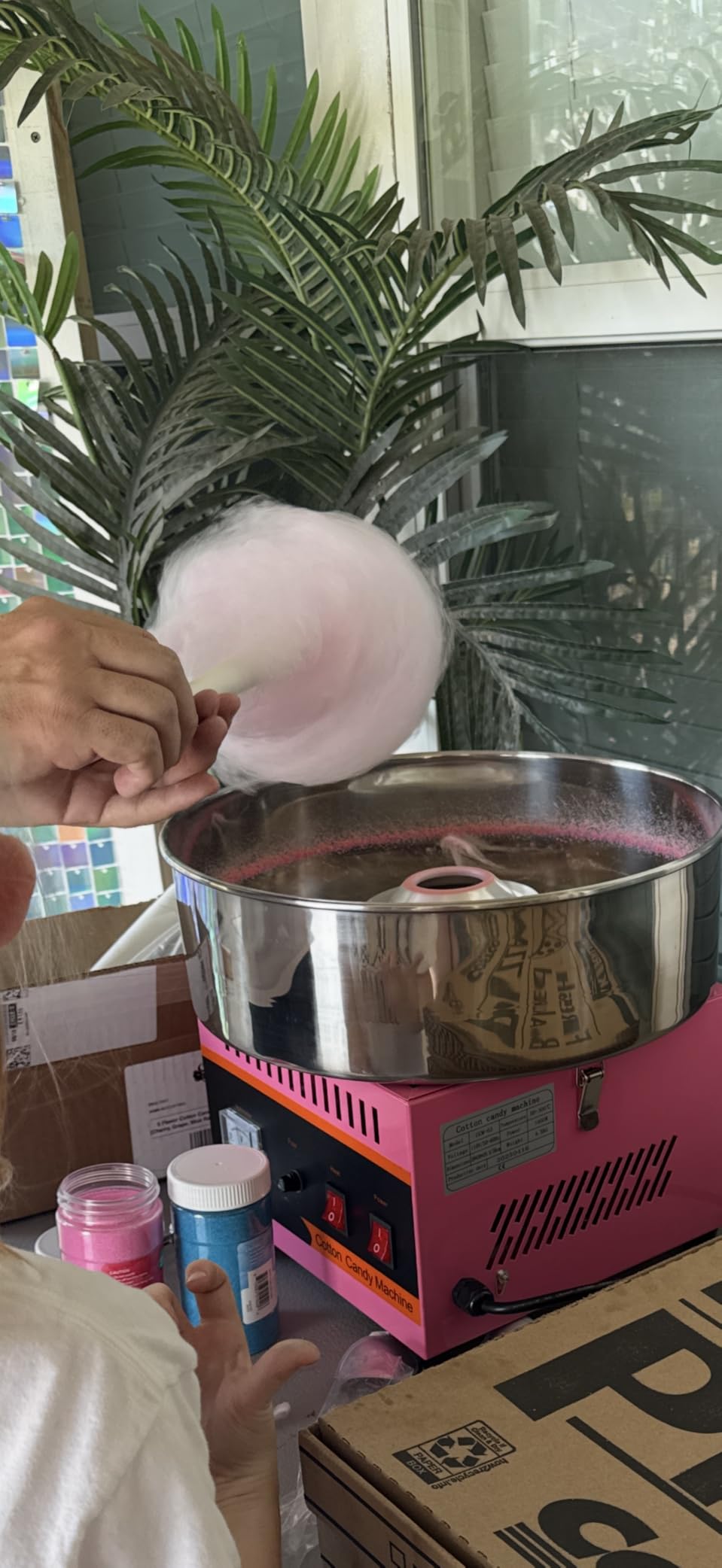 Commercial Cotton Candy Machine, 110V 1000W Cotton Candy Maker, Candy Floss Maker, Making Marshmallows, with Stainless Steel Bowl, Sugar Scoop, Anti-Rust Coating, for Family Party, Kids Birthday customer photo 1